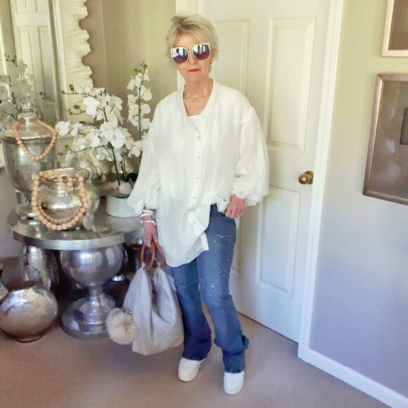 NWOT Frilli Exchange blue wash denim jeans w/ sequin & bead embellishments, 7 - Picture 2 of 13